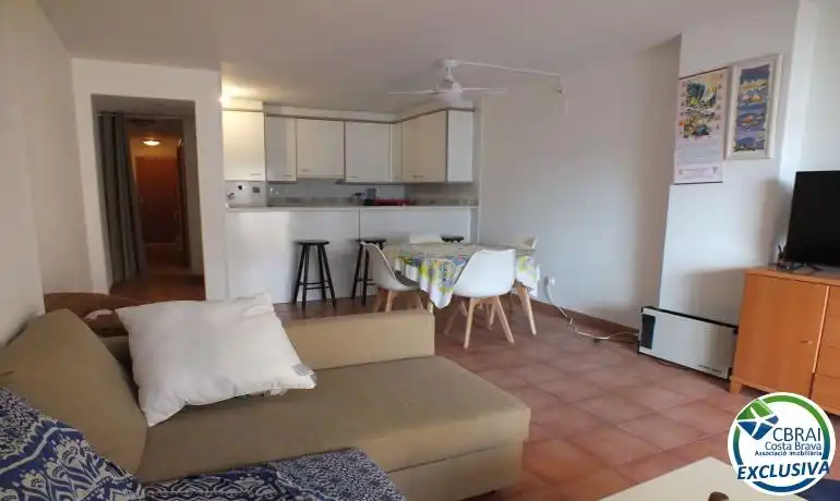 Flat with terrace for sale in Avinguda de la platja, imagen 2