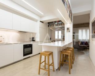 Kitchen of Flat for sale in  Valencia Capital  with Air Conditioner, Heating and Terrace