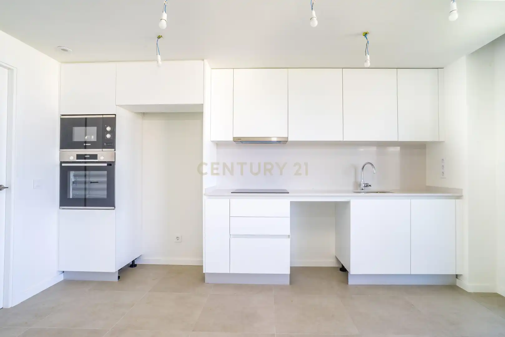 Kitchen of Flat for sale in Torremolinos  with Private garden, Storage room and Microwave