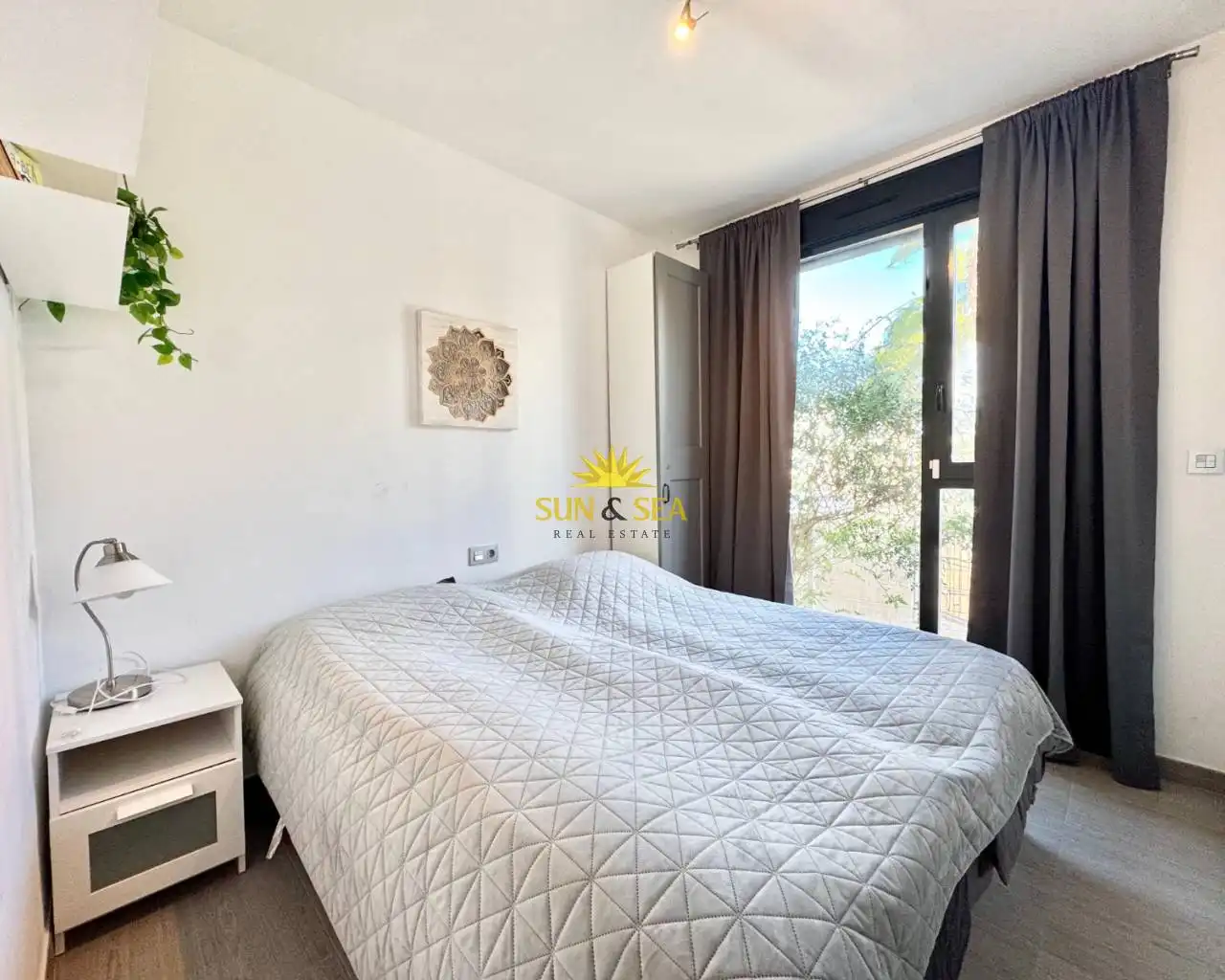 Dormitori de Casa o xalet de lloguer en Torrevieja amb Aire condicionat, Calefacció i Jardí privat
