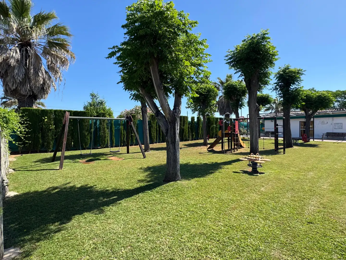 Jardín de Casa o chalet de alquiler en Espartinas con Aire acondicionado, Calefacción y Jardín privado