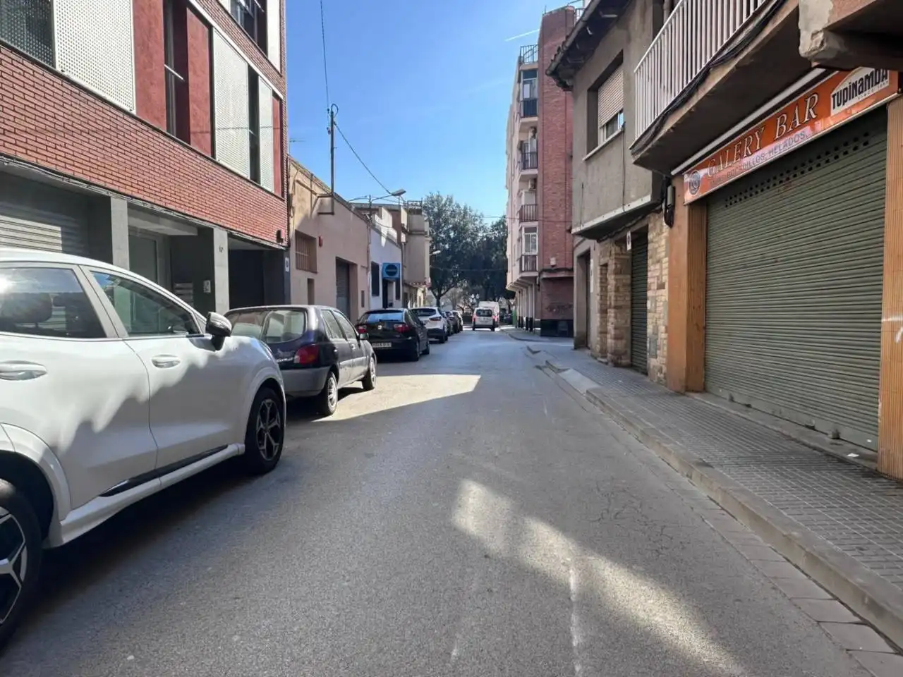Vista exterior de Garatge en venda en La Llagosta