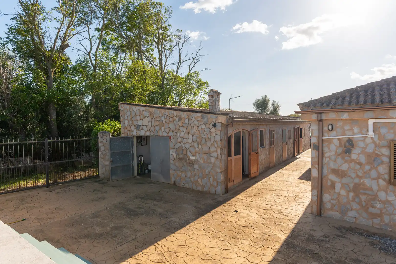 Vista exterior de Casa o chalet en venta en Santa Eugènia con Aire acondicionado, Calefacción y Terraza