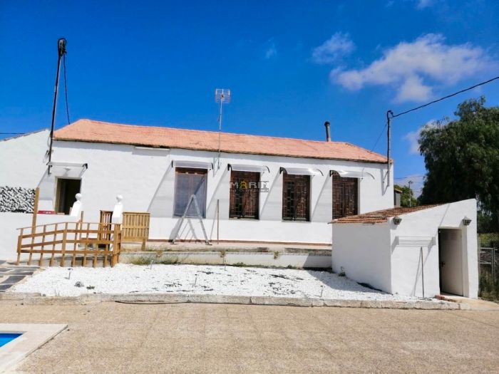 Vista exterior de Finca rústica de lloguer en Cartagena amb Calefacció, Terrassa i Piscina