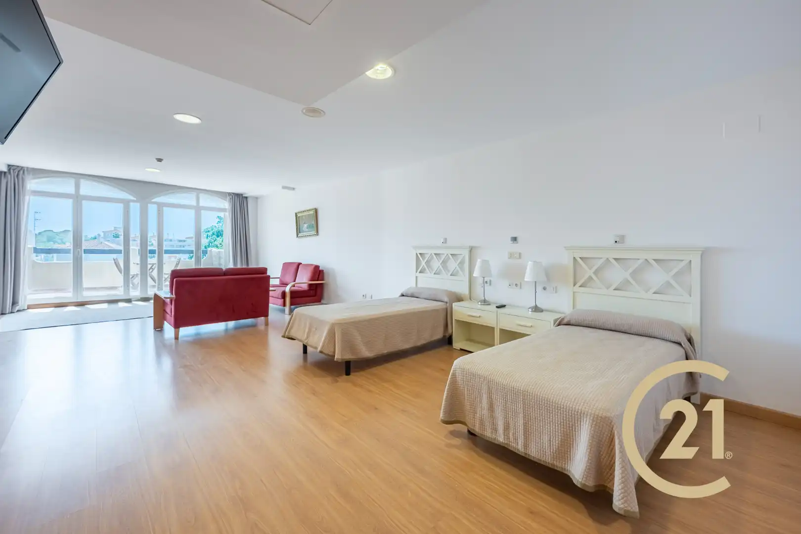 Bedroom of Buildings for sale in Estepona  with Community pool