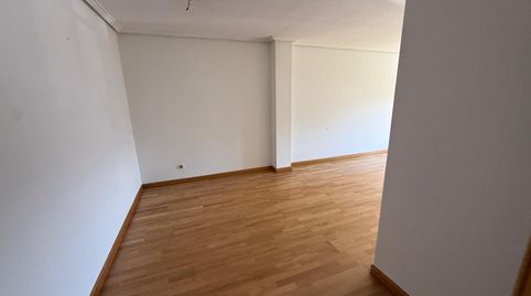 Foto 2 de Piso en venta en C/ Rodrígo Yáñez , Zona Alta, Ponferrada