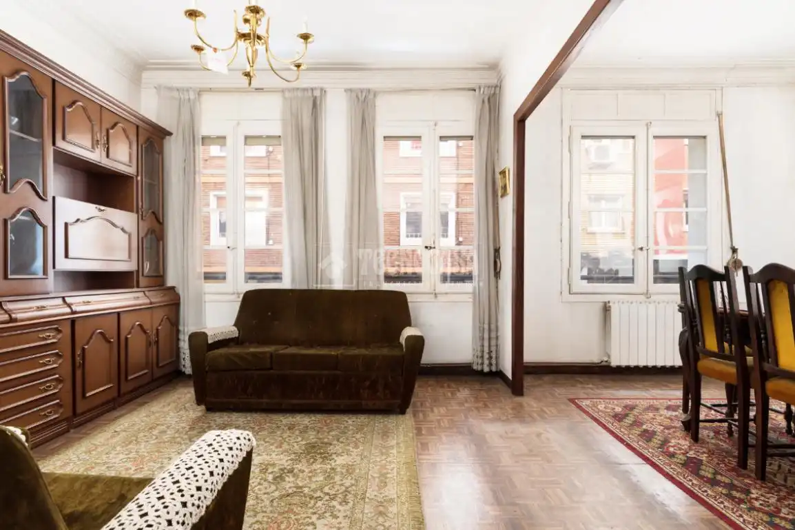 Sala de estar de Piso en venta en Zaragoza con Calefacción