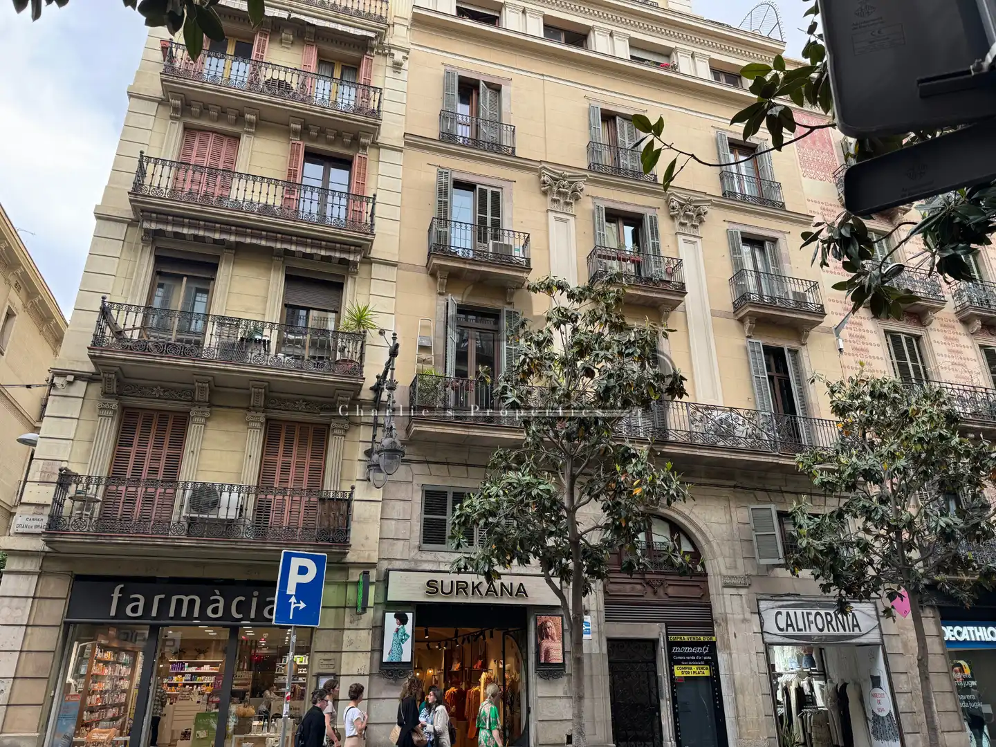 Vista exterior de Apartamento de alquiler en Barcelona con Aire acondicionado, Calefacción y Amueblado