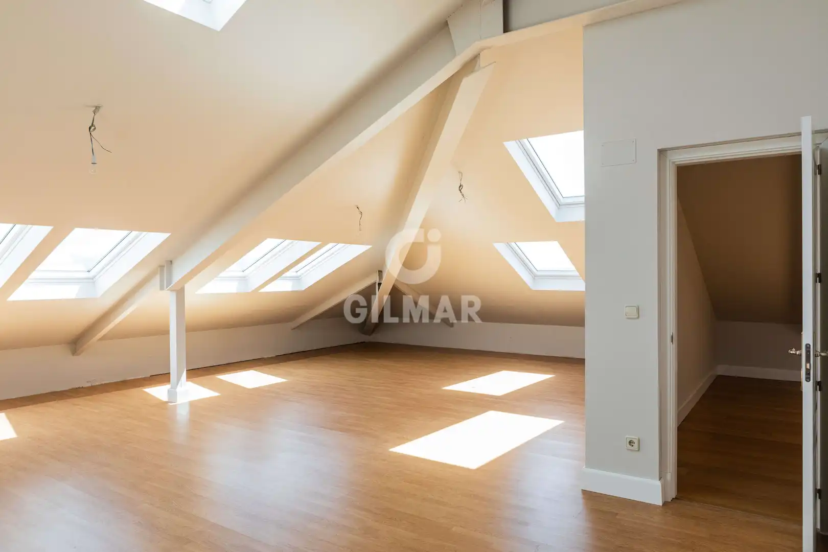 Habitación de Casa o chalet en venta en El Escorial con Calefacción, Jardín privado y Piscina
