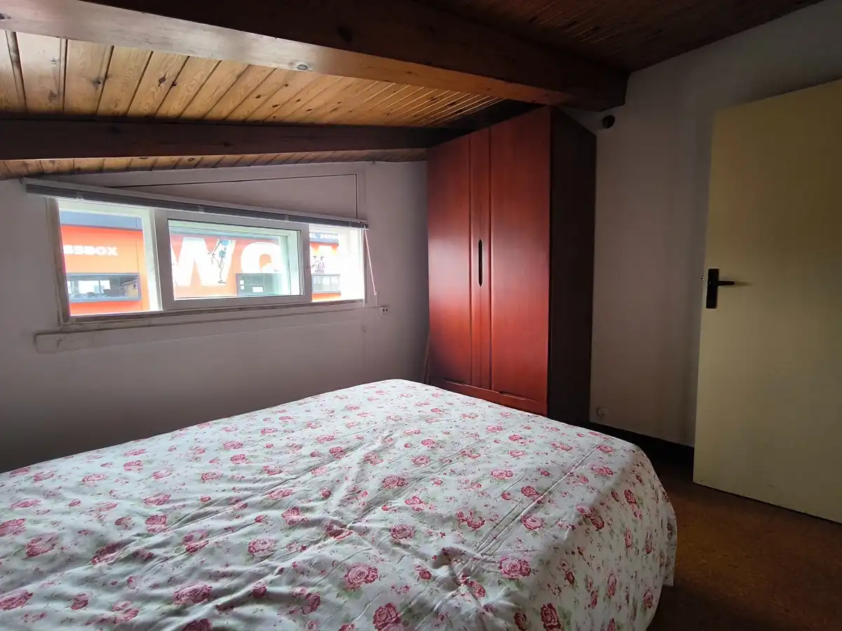 Habitación de Casa o chalet en venta en Vilagarcía de Arousa con Calefacción, Jardín privado y Parquet