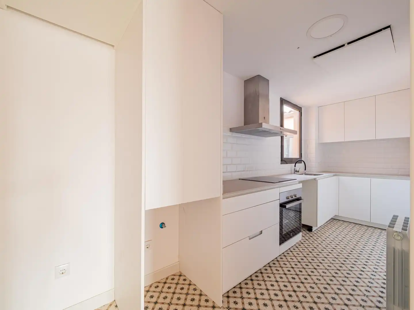 Cocina de Piso de alquiler en Sant Pere de Torelló con Calefacción y Horno