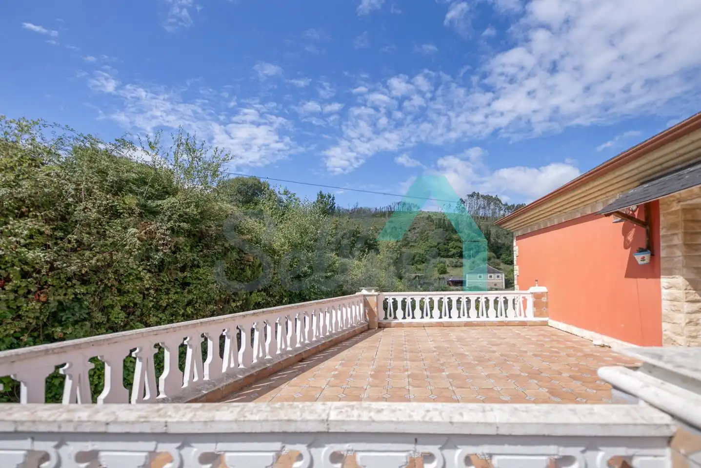 Terrace of Houses for sale in Coaña  with Heating, Terrace and Furnished