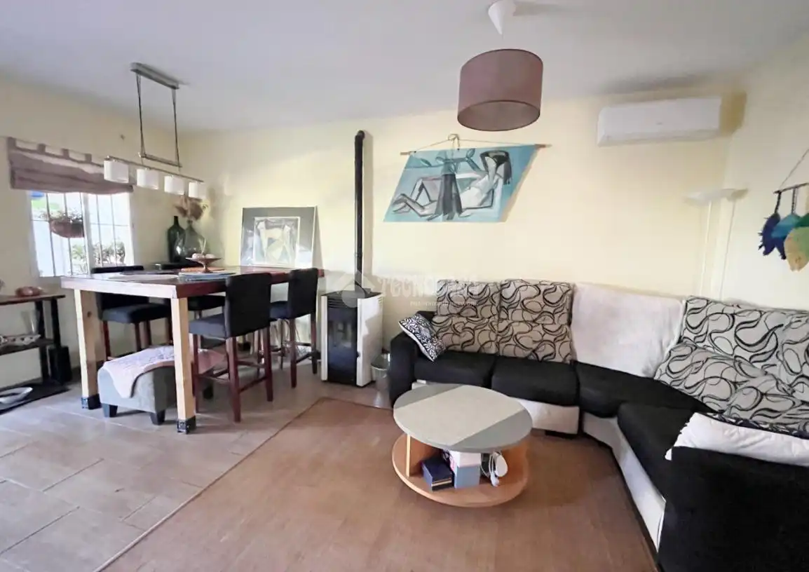 Sala de estar de Finca rústica en venta en Pilas con Aire acondicionado y Calefacción