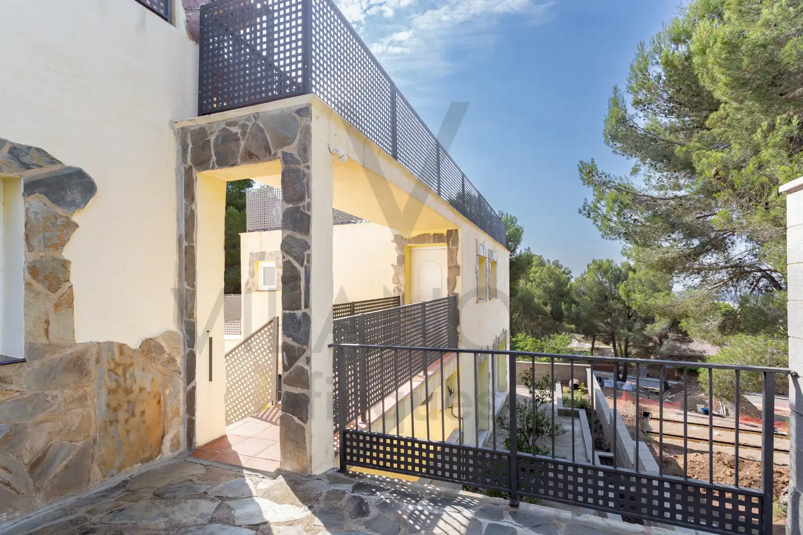 Vista exterior de Casa o chalet en venta en Cabra del Camp con Aire acondicionado, Calefacción y Jardín privado