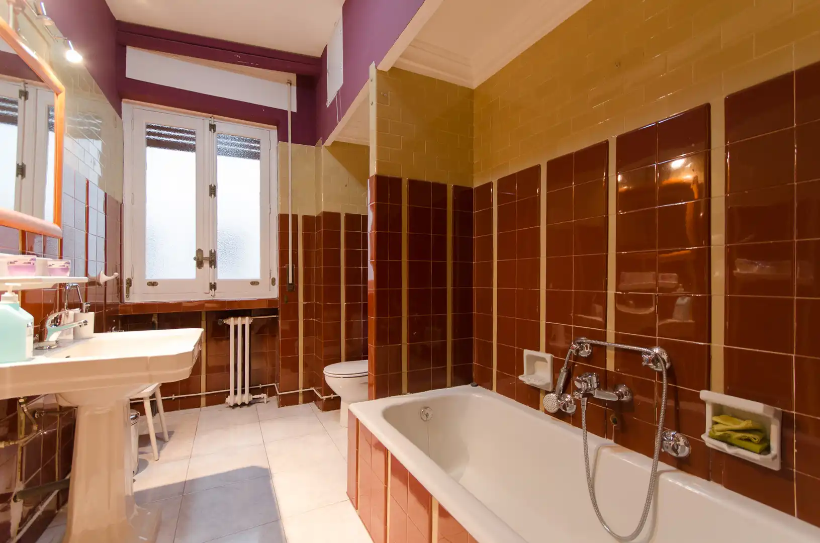 Baño de Oficina en venta en Madrid con Calefacción