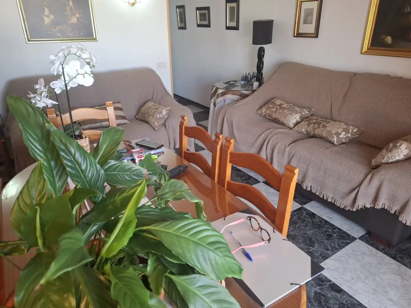 Wohnzimmer von Wohnung zum Verkauf in Fuengirola mit Klimaanlage, Terrasse und Möbliert