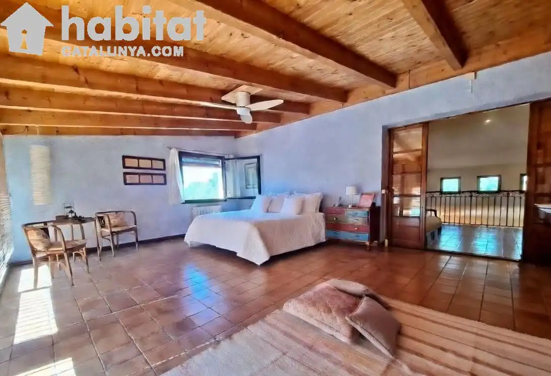 Sala de estar de Casa o chalet en venta en Sant Esteve Sesrovires con Aire acondicionado, Calefacción y Jardín privado