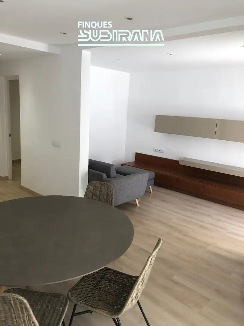Sala d'estar de Planta baixa en venda en Igualada amb Calefacció, Parquet i Terrassa