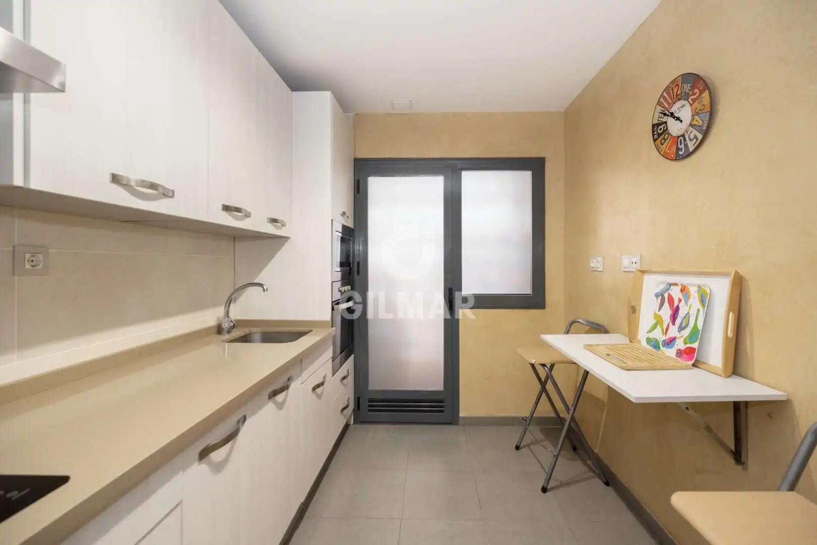 Cocina de Piso en venta en Chipiona con Calefacción, Jardín privado y Trastero