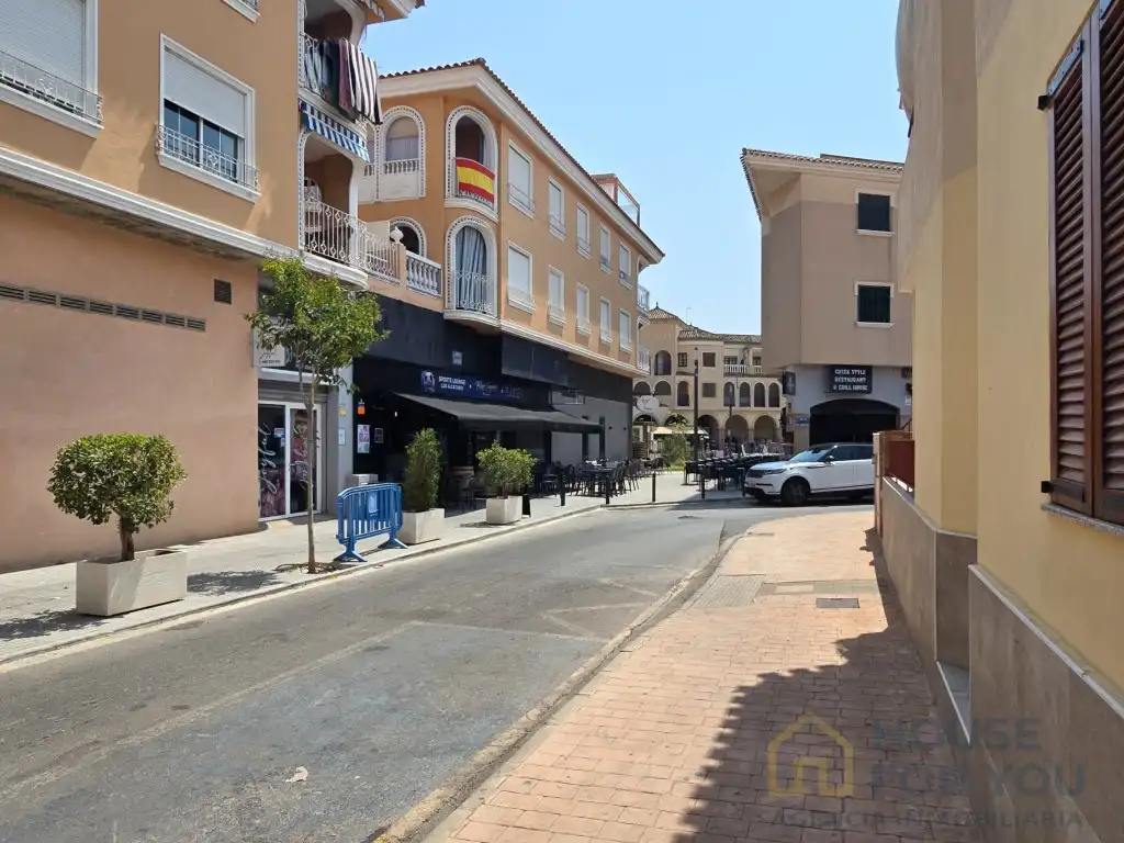 Vista exterior de Garatge en venda en Los Alcázares