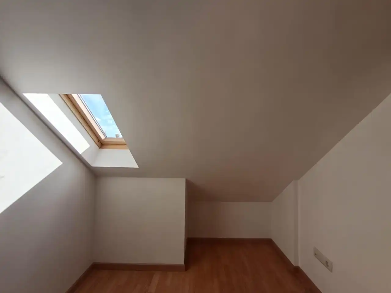 Dúplex en venda a Calle Duque de Alba, Santa María de la Alameda