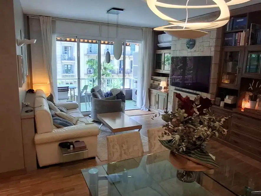 Piso con ascensor en venta en Comte d'Urgell 96-98, imagen 3
