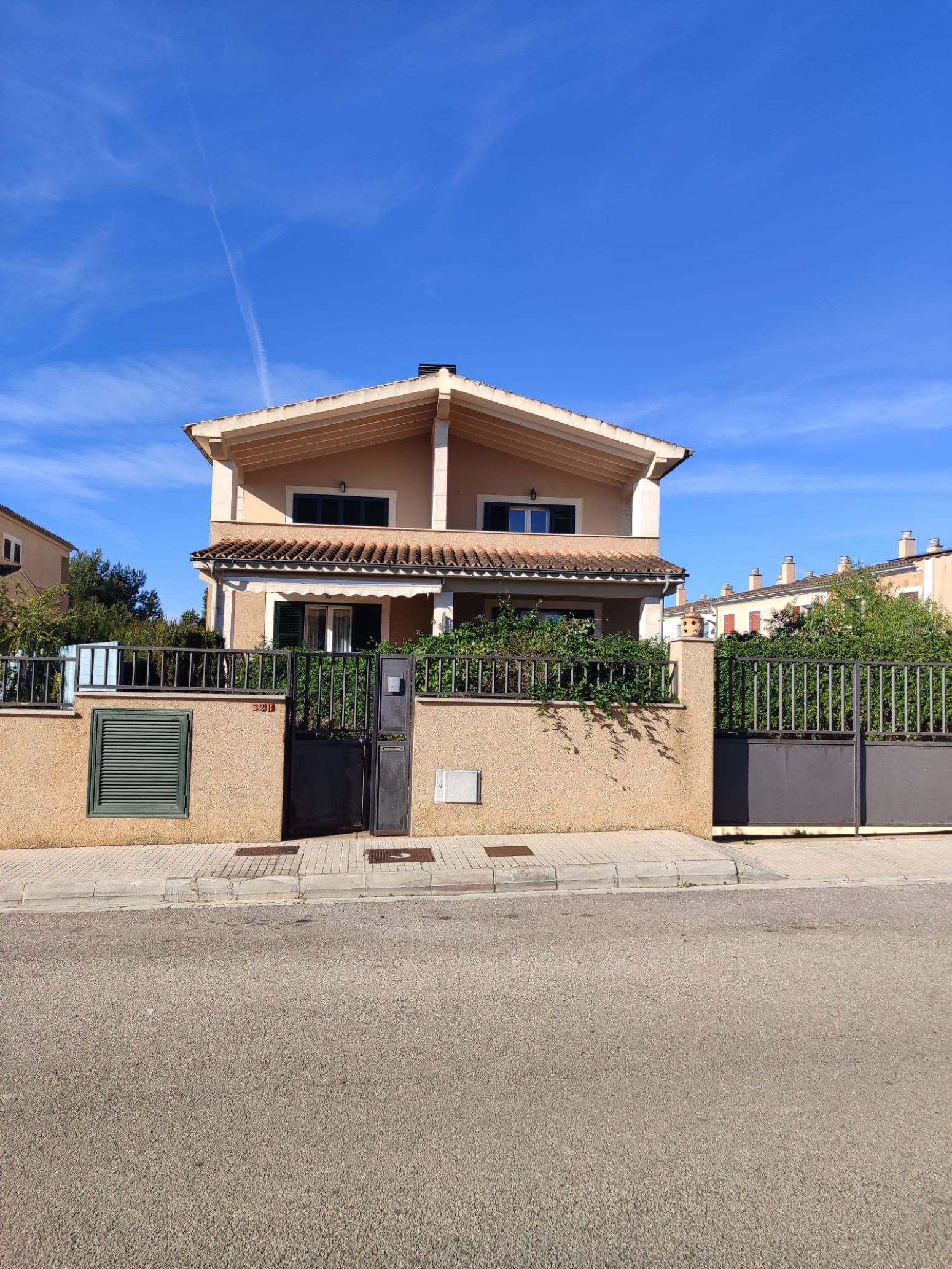 Vista exterior de Casa adosada en venta en Marratxí con Calefacción, Jardín privado y Terraza