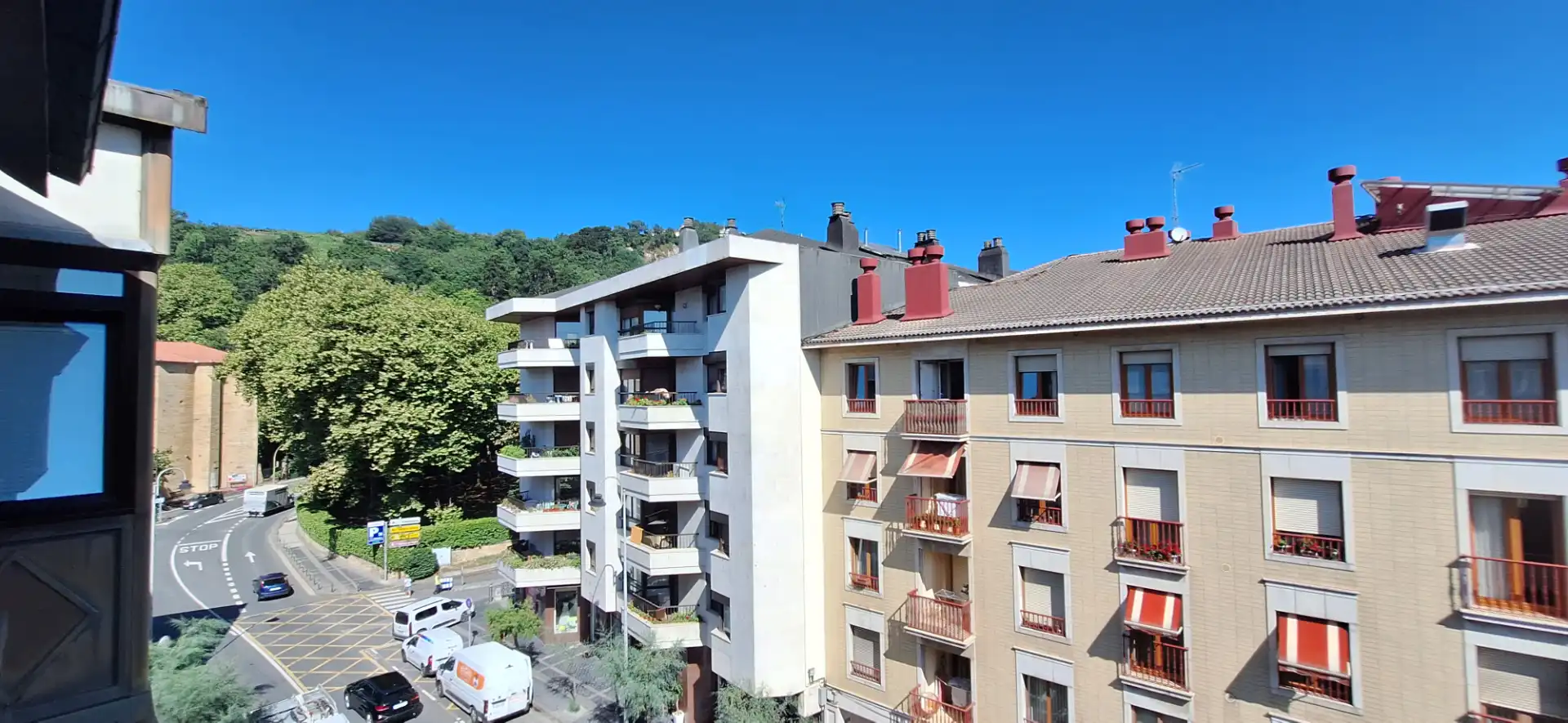Vista exterior de Apartament en venda en Zarautz amb Traster, Moblat i Forn