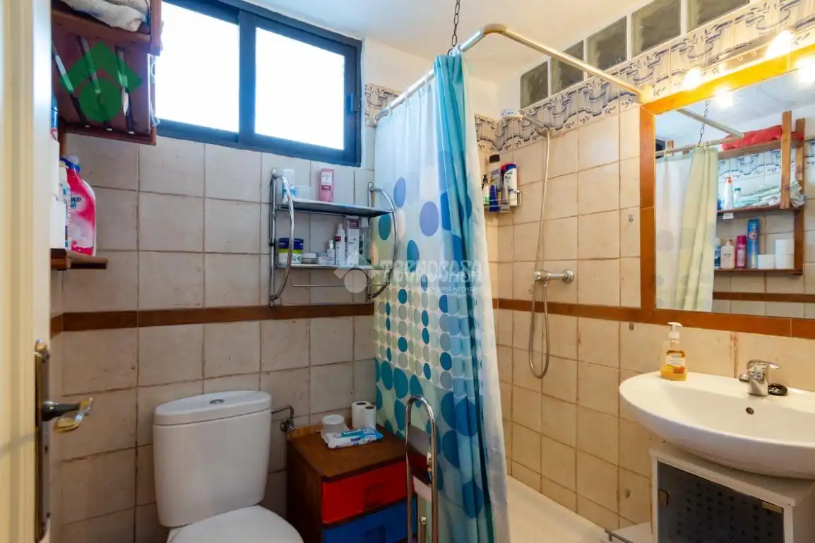 Baño de Casa adosada en venta en Nerja con Aire acondicionado y Balcón