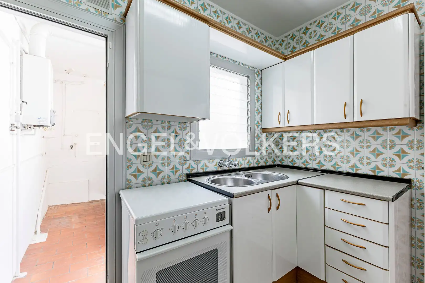 Cocina de Piso en venta en Sant Boi de Llobregat con Calefacción, Terraza y Balcón