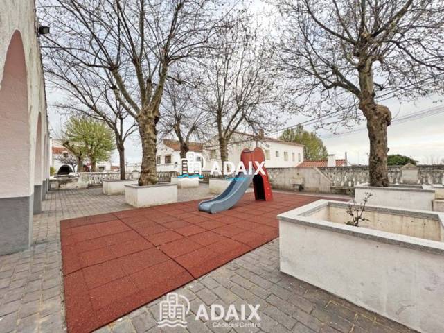 Piso en Venta en AV de España en Valdesalor - Rincón de Ballesteros