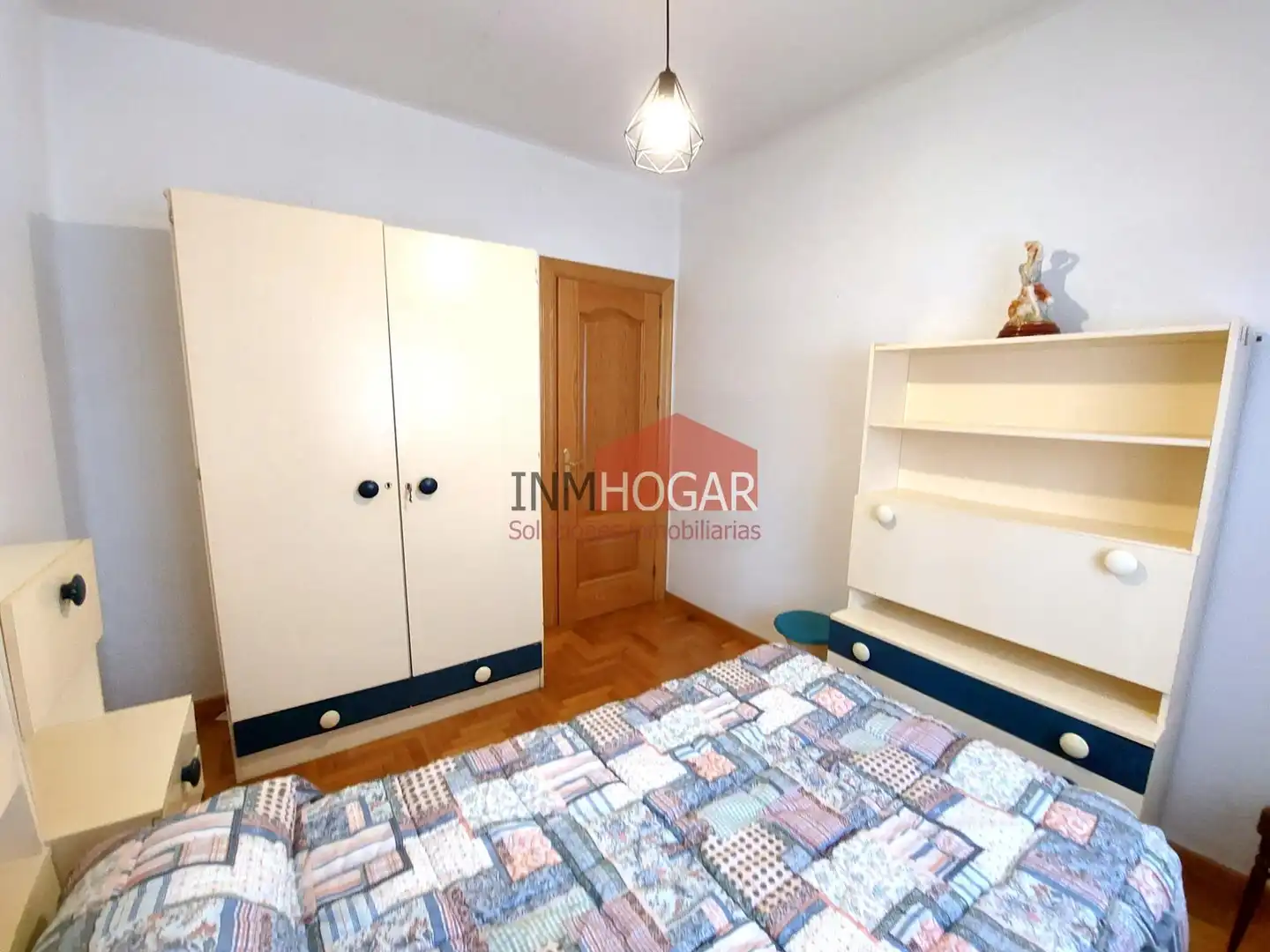 Schlafzimmer von Wohnung zum Verkauf in Arévalo mit Heizung, Parkett und Abstellraum