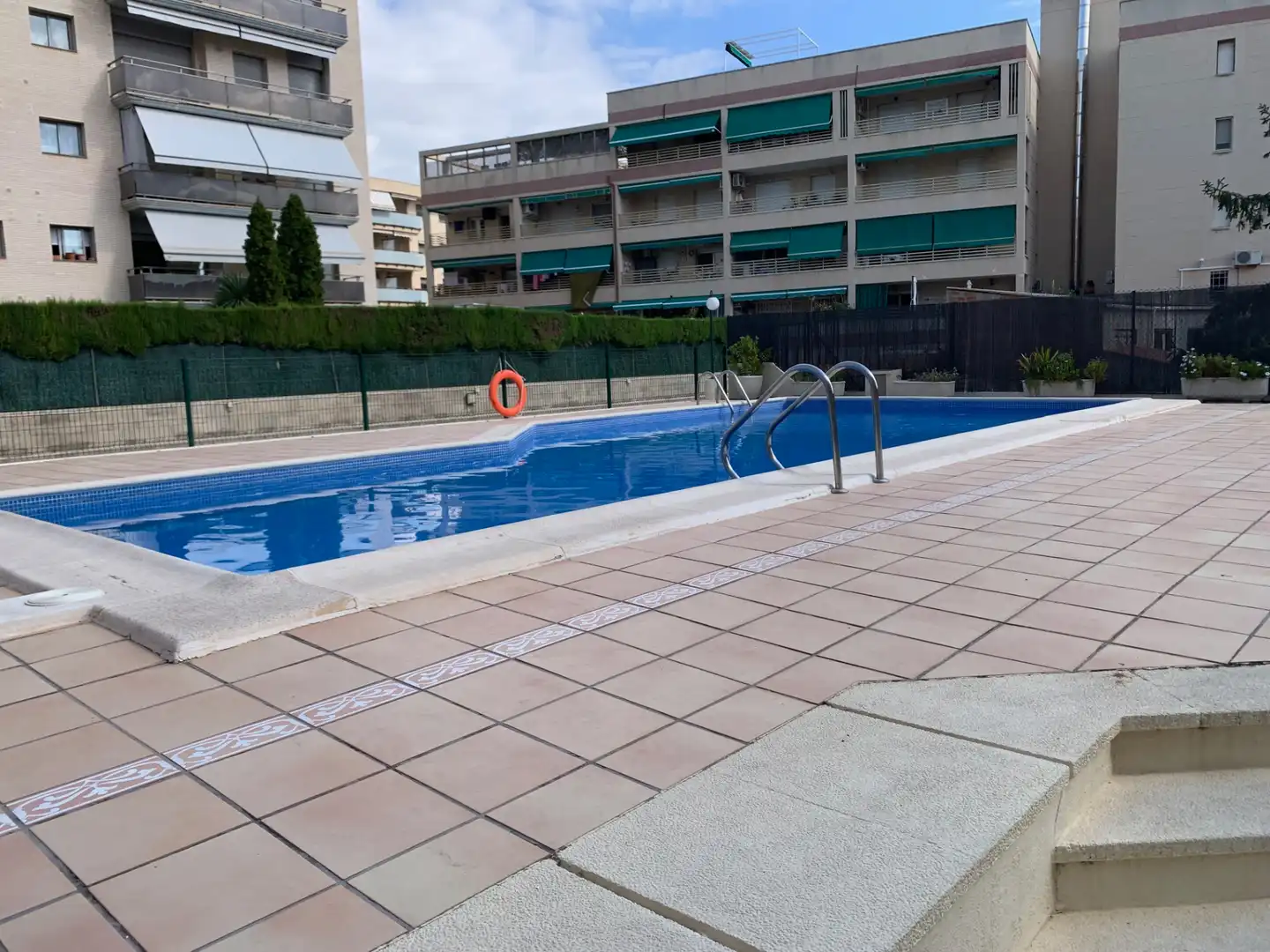 Piscina de Apartamento en venta en Torredembarra con Aire acondicionado, Calefacción y Terraza