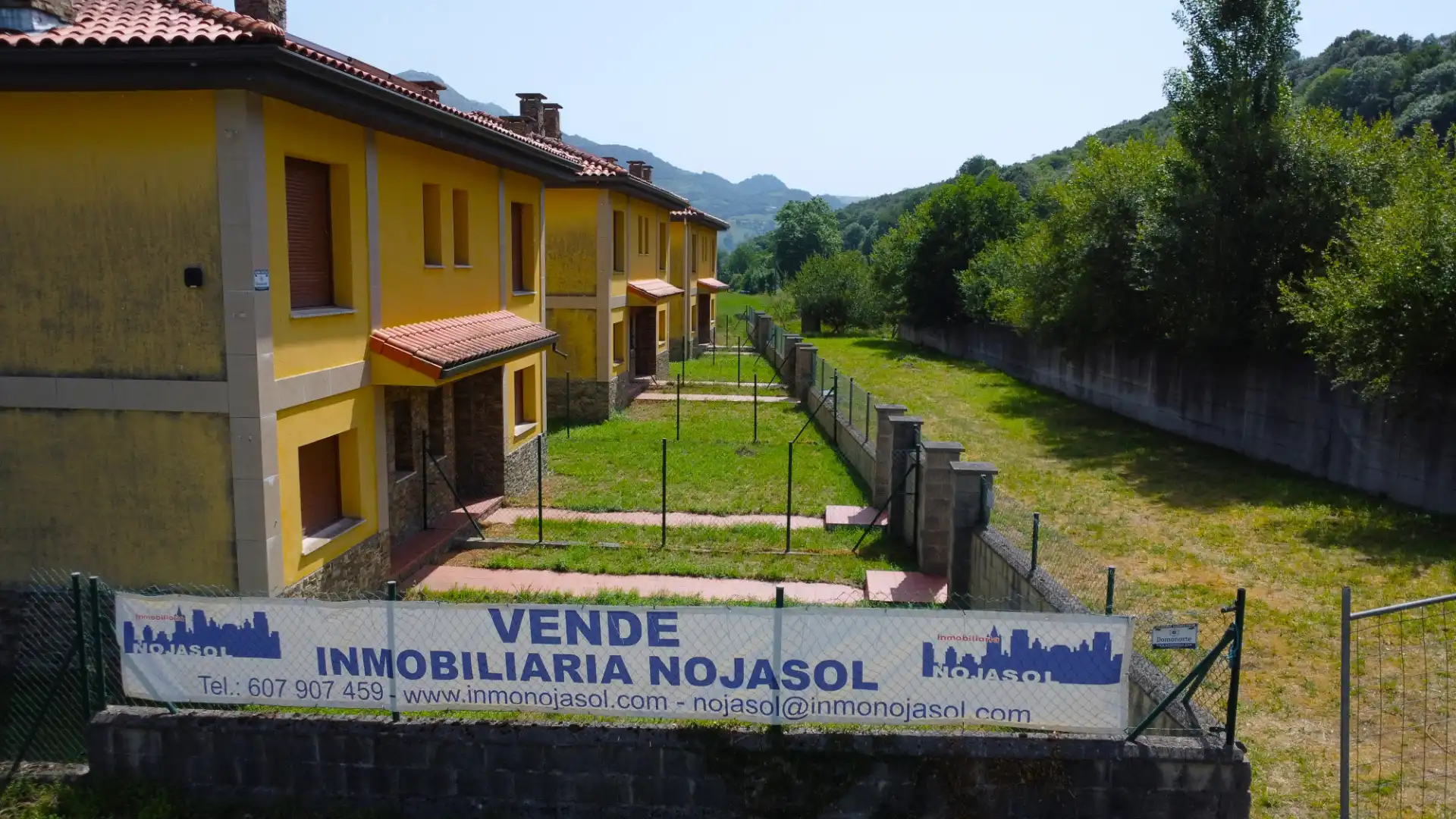 Casa adosada en venta en CA-261, Ruesga