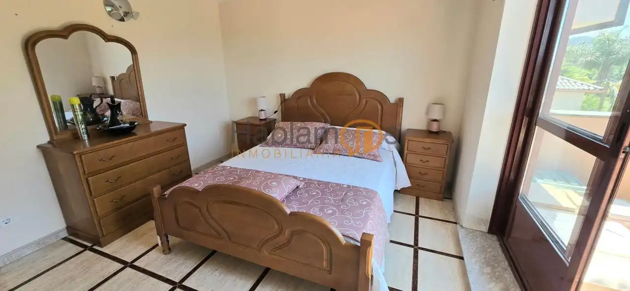 Dormitori de Casa o xalet en venda en Vilagarcía de Arousa amb Calefacció, Jardí privat i Terrassa