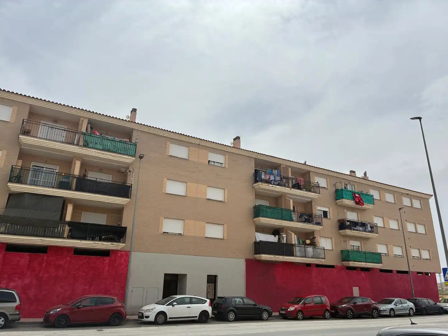 Vista exterior de Pis en venda en El Pinós / Pinoso amb Balcó