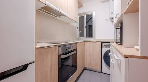 Foto 2 de Piso en venta en Calle Conca de Tremp, El Carmel, Barcelona Capital