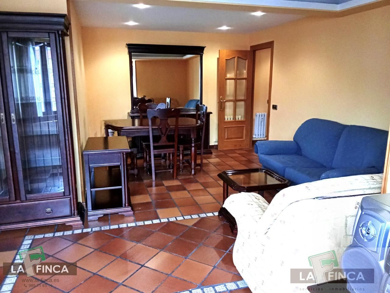 Flat for sale in Salesas - Foncalada - Campoamor