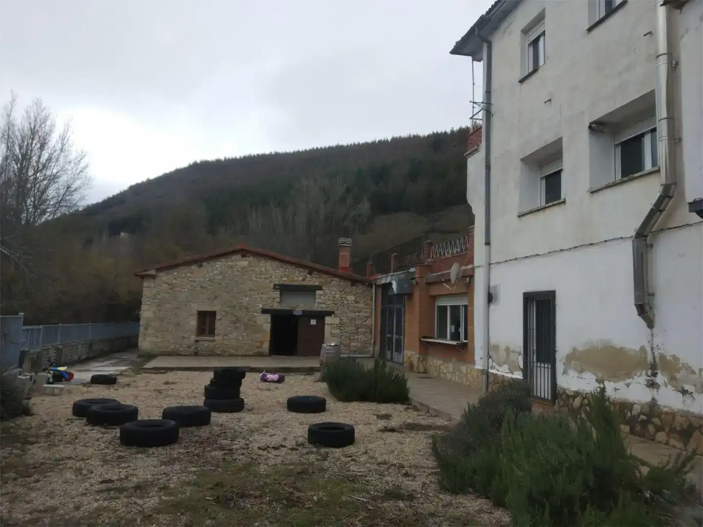 Vista exterior de Piso en venta en Tubilla del Agua, Burgos