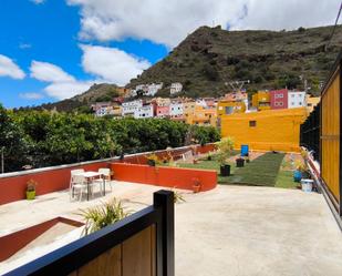Vista exterior de Casa o xalet de lloguer en Santa Brígida amb Jardí privat, Terrassa i Balcó