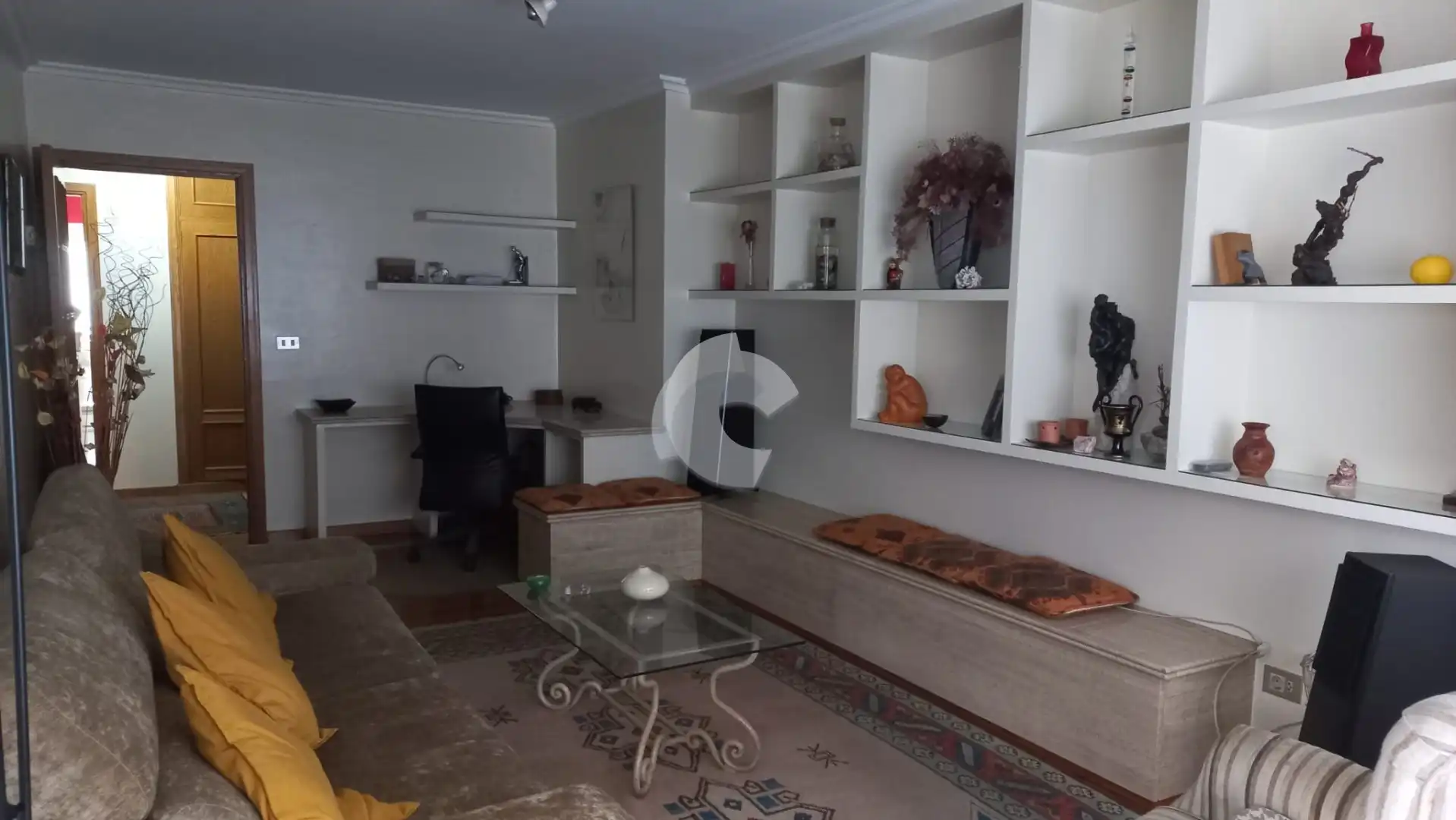 Sala d'estar de Pis de lloguer en Vigo  amb Traster i Moblat