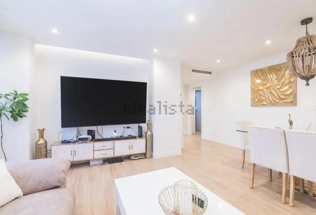 Living room of Flat for sale in Alicante / Alacant  with Air Conditioner, Heating and Storage room