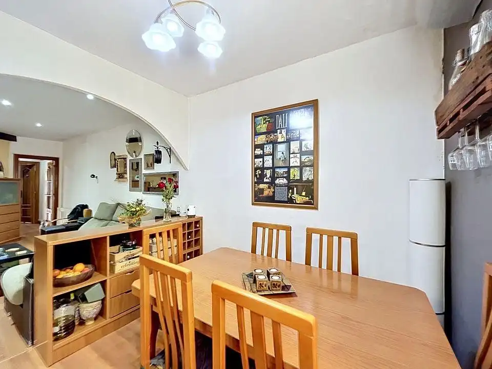 Comedor de Apartamento en venta en Barcelona con Aire acondicionado, Calefacción y Parquet