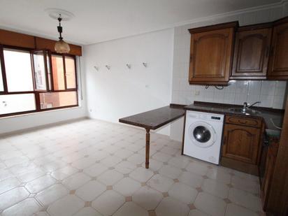 Kitchen of Flat for sale in Oviedo 