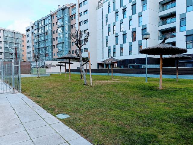 Piso en Alquiler en EURO en PAU de Carabanchel