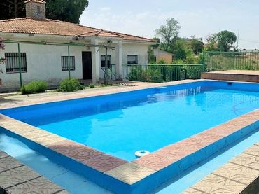 Villa avec piscine à vendre à Calle Zaragoza