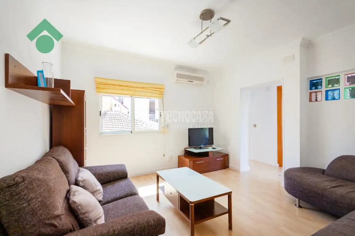 Sala de estar de Piso en venta en Rincón de la Victoria con Terraza