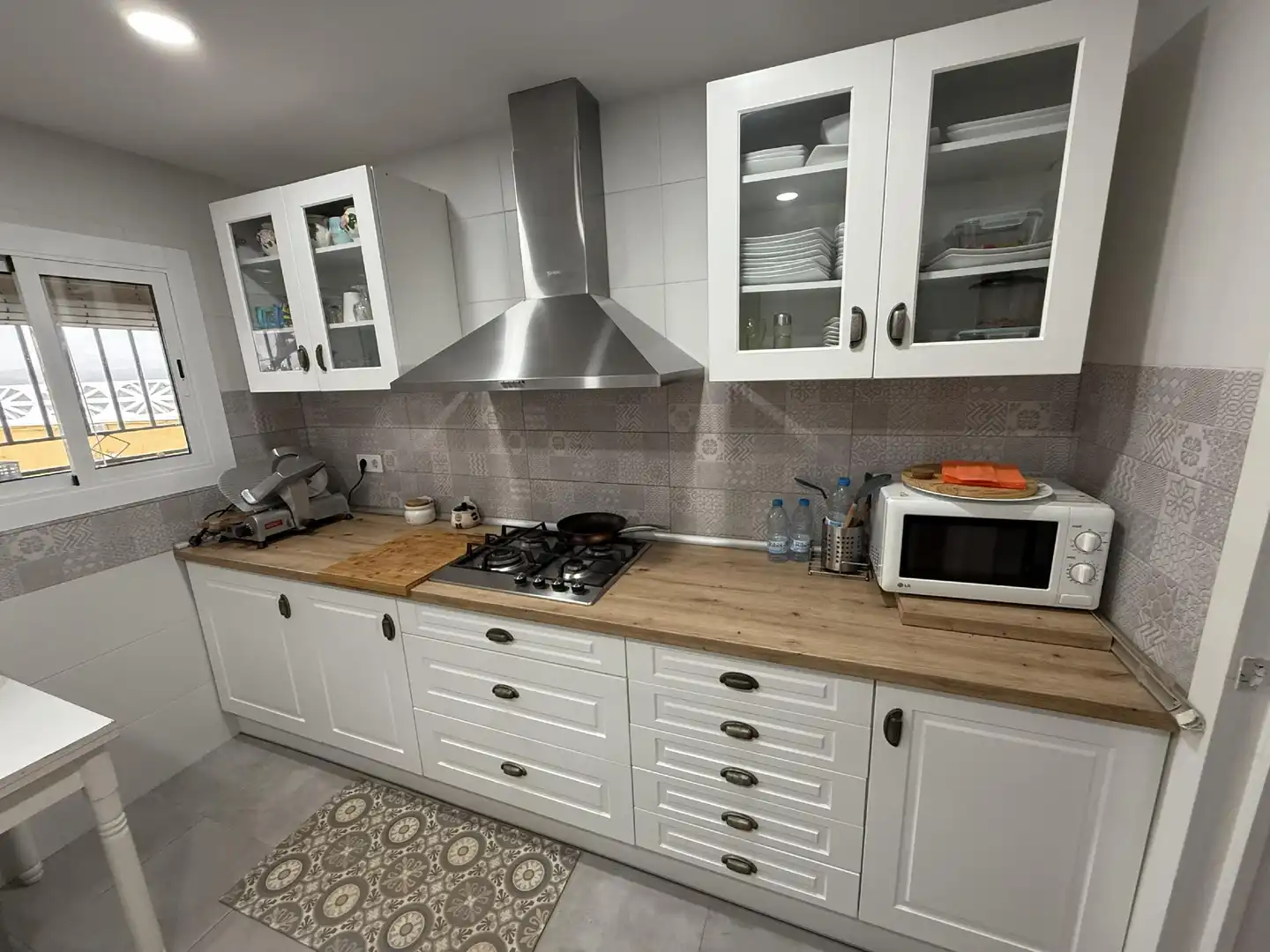 Cocina de Casa o chalet en venta en La Bisbal del Penedès con Jardín privado y Piscina