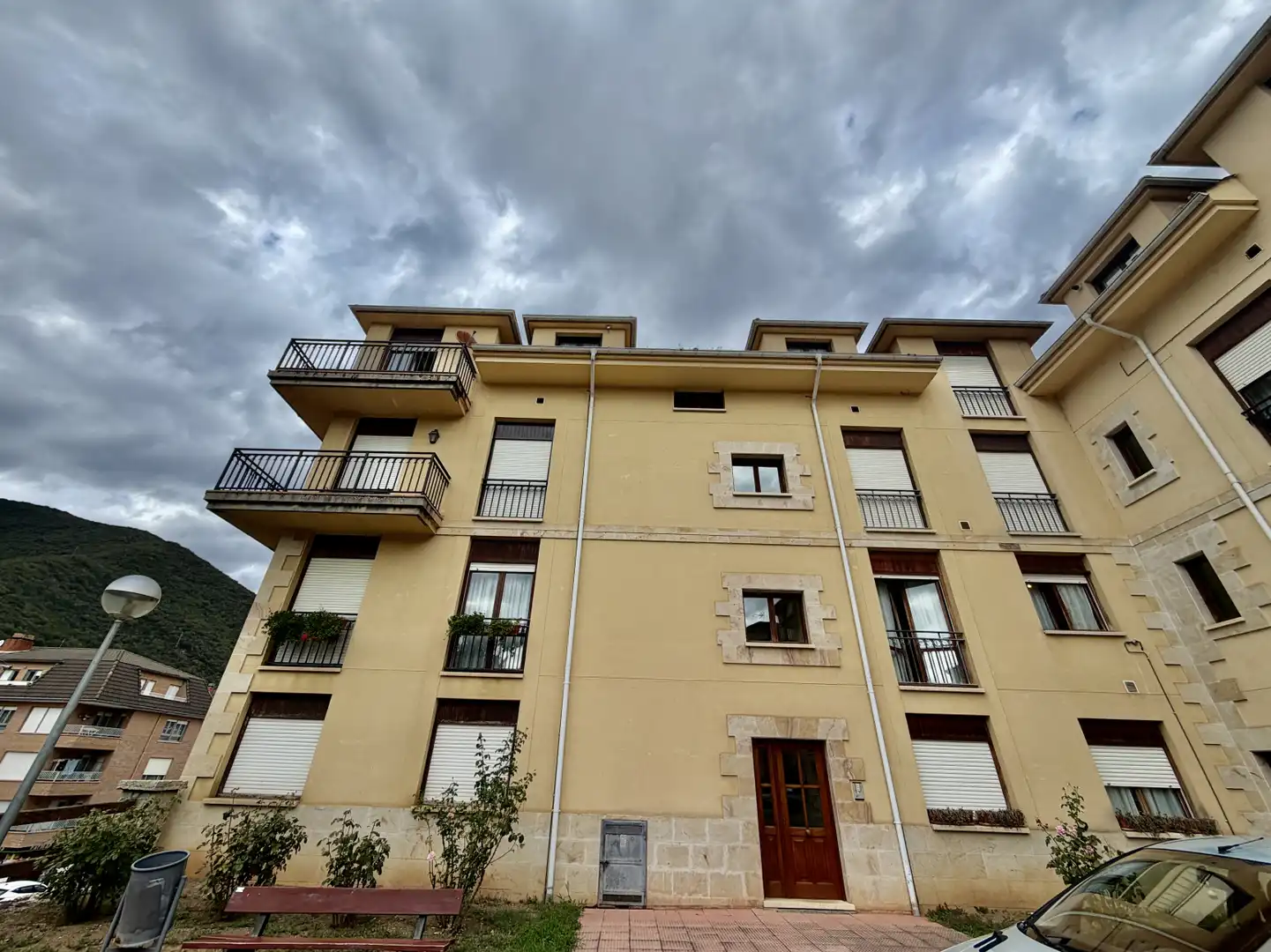 Vista exterior de Piso en venta en Cillorigo de Liébana con Calefacción y Terraza