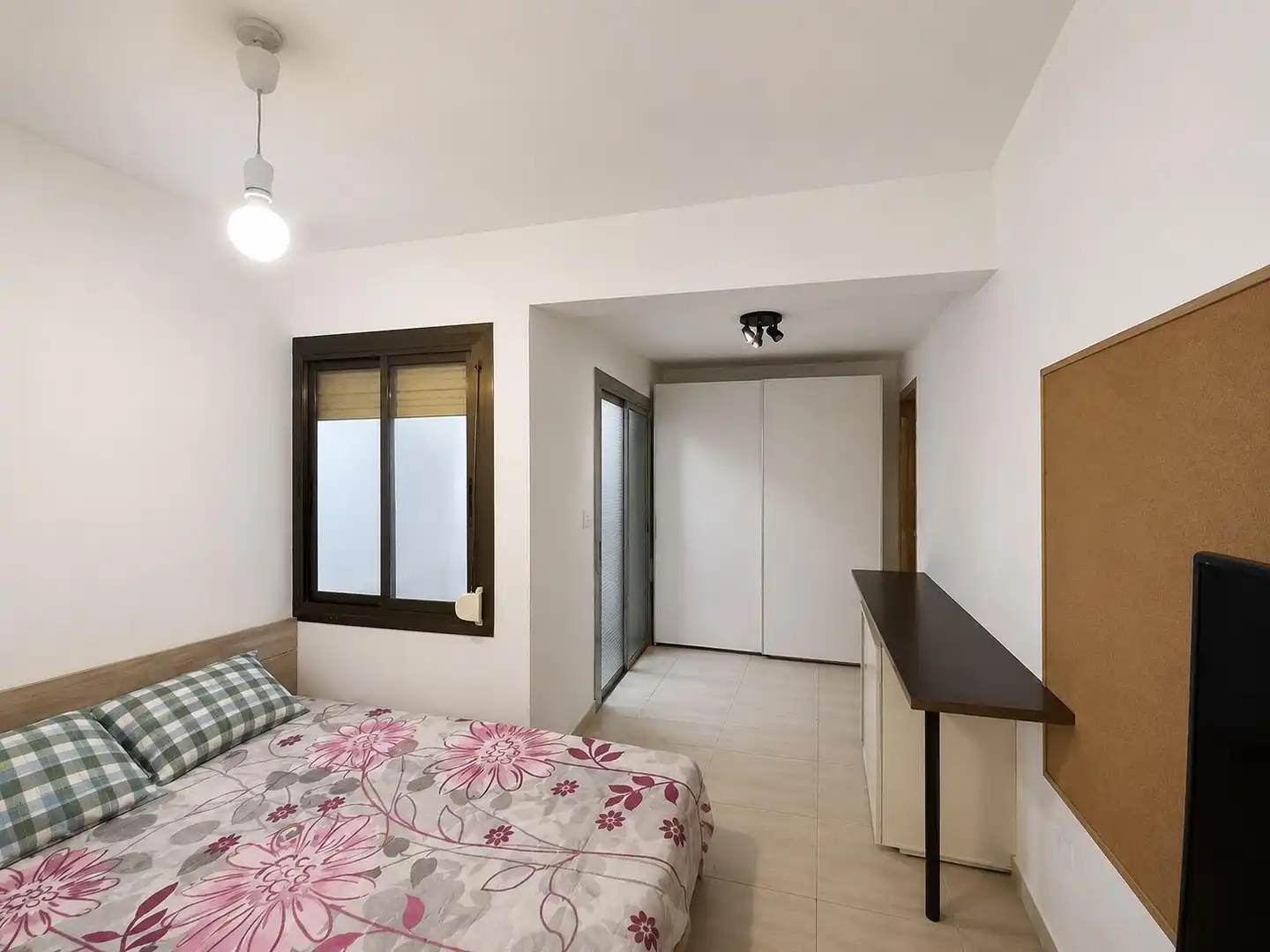 Habitación de Piso en venta en Mataró con Calefacción y Balcón